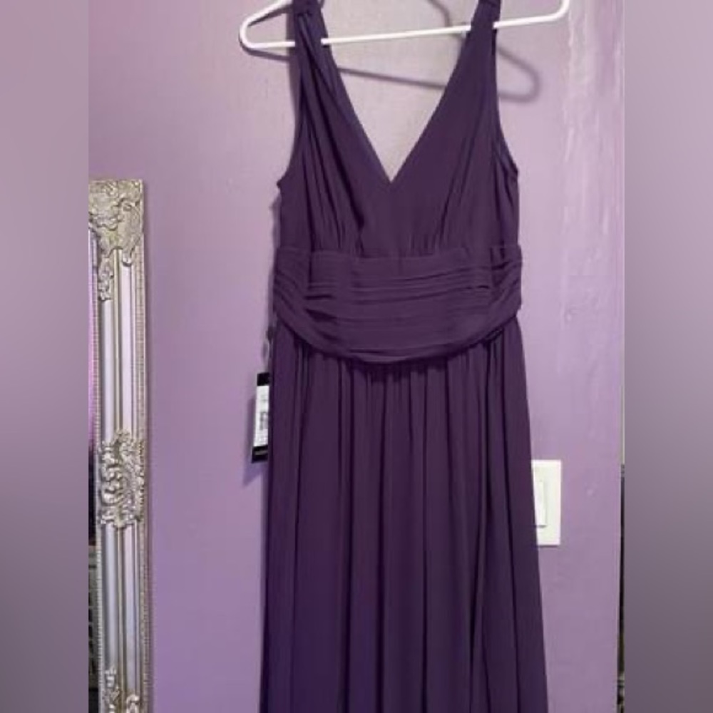 Qty 4 Everpretty Bridesmaids dresses